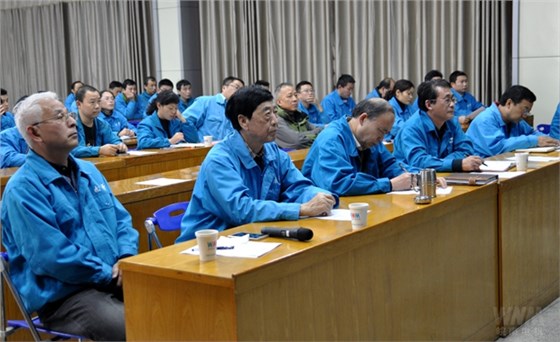 董事長陳根喜、總經(jīng)理陳學(xué)鋒等公司高層出席論壇 董事長陳根喜、總經(jīng)理陳學(xué)鋒等公司高層出席論壇