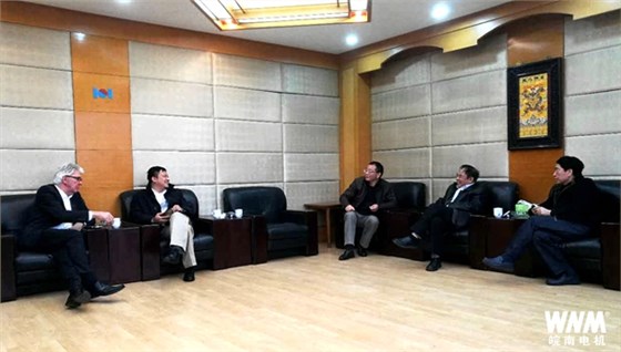 中鼎公司董事長夏鼎湖來皖南電機參觀考察 中鼎公司董事長夏鼎湖來皖南電機參觀考察