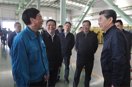 安徽省常務副省長鄧向陽來皖南電氣調(diào)研 安徽省常務副省長鄧向陽來皖南電氣調(diào)研