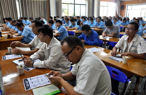皖南電機員工答題現場 皖南電機員工答題現場